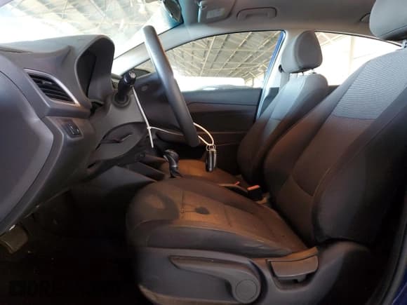 ✅ 2022 Hyundai Accent SE • VIN: 3KPC24A63NE157814 • Лот: 43779365. Опубликован ранее на Copart с пробегом 66 918 миль. Бесплатный доступ к архиву аукционных продаж из США и подробный отчёт об истории автомобиля на DreamBid. Изображение 7.