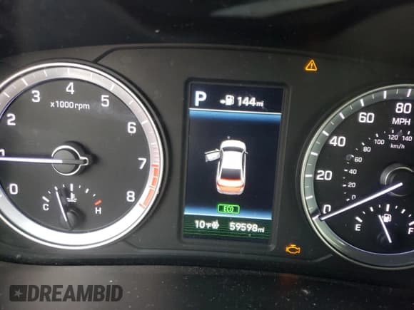 ✅ 2018 Hyundai Sonata Limited • VIN: 5NPE34AF0JH653097 • Lot: 39274743. Listed on Copart with 59,598 mi. Free auction sales archive from the USA and detailed vehicle history report at DreamBid. Image 9.