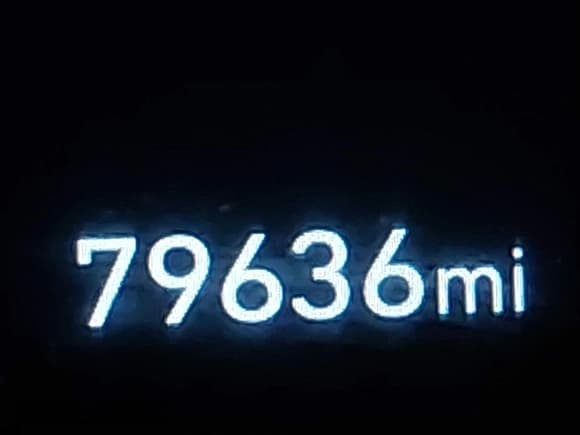 ✅ 2019 Hyundai Santa Fe Limited • VIN: 5NMS5CAA4KH067125 • Лот: 42116286. Опубликован ранее на IAAI с пробегом 79 636 миль. Бесплатный доступ к архиву аукционных продаж из США и подробный отчёт об истории автомобиля на DreamBid. Изображение 15.