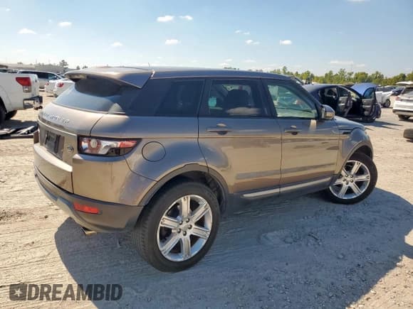✅ 2015 Land Rover Range Rover Evoque Pure Plus • VIN: SALVP2BG7FH046385 • Lot: 85652925. Listed on Copart with 81,970 mi. Free auction sales archive from the USA and detailed vehicle history report at DreamBid. Image 3.