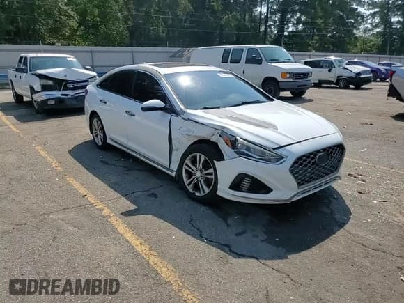 ✅ 2018 Hyundai Sonata Sport Plus • VIN: 5NPE34AF1JH677912 • Lot: 81414115. Wystawiony na Copart z przebiegiem 112 333 mil. Bezpłatny archiwum sprzedaży aukcyjnych z USA i szczegółowy raport historii pojazdu na DreamBid. Zdjęcie 13.