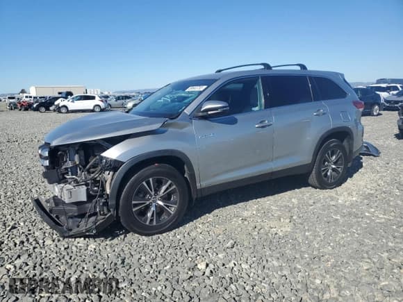 ✅ 2019 Toyota Highlander Hybrid LE • VIN: 5TDBGRFH8KS061893 • Лот: 89640755. Опубликован ранее на Copart с пробегом 58 111 миль. Бесплатный доступ к архиву аукционных продаж из США и подробный отчёт об истории автомобиля на DreamBid. Изображение 1.