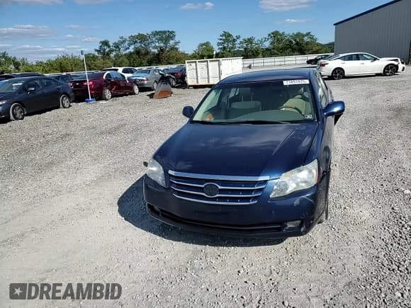 ✅ 2005 Toyota Avalon XL • VIN: 4T1BK36B05U013484 • Lot: 71897475. Wystawiony na Copart z przebiegiem 175 454 mil. Bezpłatny archiwum sprzedaży aukcyjnych z USA i szczegółowy raport historii pojazdu na DreamBid. Zdjęcie 13.