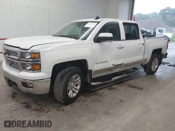 2015 Chevrolet Silverado 1500 LT z VIN 3GCUKREC5FG457751, wystawiony jako IAAI lot #42864420 z przebiegiem 133 732 mil mil oraz . Historia ofert i sprzedaży dostępna na DreamBid. Obrazek 17.