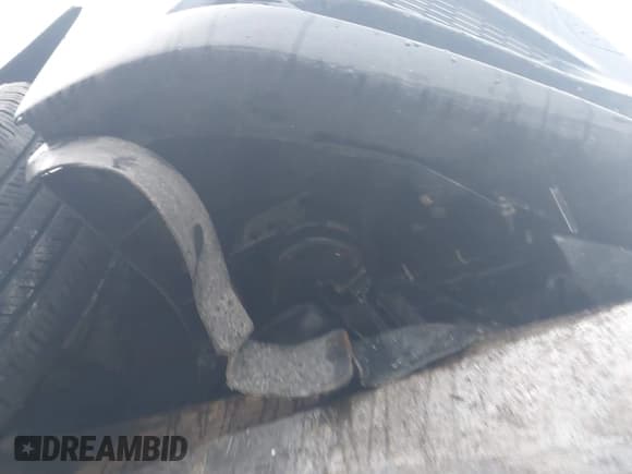 ✅ 2018 Chevrolet Cruze LT • VIN: 1G1BE5SM8J7234587 • Lot: 43569915. Wystawiony na IAAI z przebiegiem 72 947 mil. Bezpłatny archiwum sprzedaży aukcyjnych z USA i szczegółowy raport historii pojazdu na DreamBid. Zdjęcie 17.