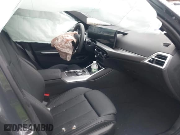 ✅ 2025 BMW 3 Series 330i xDrive • VIN: 3MW89CW03S8F10916 • Lot: 41796919. Wystawiony na IAAI z przebiegiem 1 497 mil. Bezpłatny archiwum sprzedaży aukcyjnych z USA i szczegółowy raport historii pojazdu na DreamBid. Zdjęcie 5.