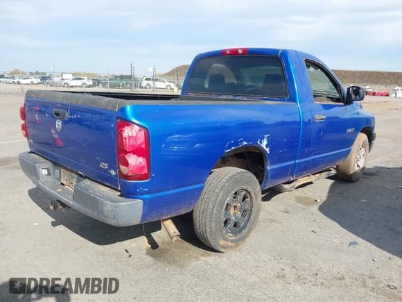 ✅ 2008 Dodge 1500 ST • VIN: 1D7HA16K38J221036 • Lot: 43669104. Wystawiony na IAAI z przebiegiem 187 009 mil. Bezpłatny archiwum sprzedaży aukcyjnych z USA i szczegółowy raport historii pojazdu na DreamBid. Zdjęcie 4.