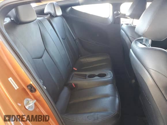 2014 Hyundai Veloster Turbo z VIN KMHTC6AE1EU207154, wystawiony jako Copart lot #90350635 z przebiegiem 71 042 mil mil oraz Szkoda całkowita • Salvage title. Historia ofert i sprzedaży dostępna na DreamBid. Obrazek 10.