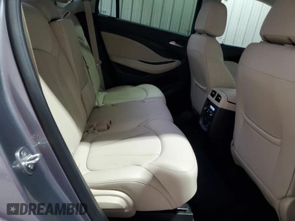 ✅ 2020 Buick Envision Premium • VIN: LRBFX3SX0LD137999 • Лот: 70746225. Опубликован ранее на Copart с пробегом 56 953 миль. Бесплатный доступ к архиву аукционных продаж из США и подробный отчёт об истории автомобиля на DreamBid. Изображение 11.