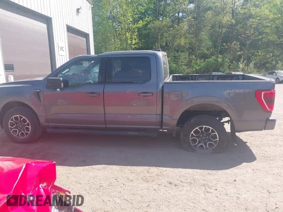 ✅ 2021 Ford F-150 XL • VIN: 1FTEW1EPXMFC90542 • Lot: 42264377. Listed on IAAI with 55,307 mi. Free auction sales archive from the USA and detailed vehicle history report at DreamBid. Image 15.