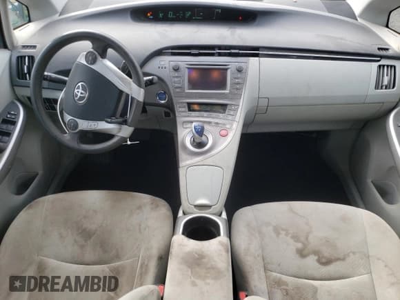 ✅ 2015 Toyota Prius Two • VIN: JTDKN3DU1F1960858 • Lot: 91602775. Listed on Copart with 179,904 mi. Free auction sales archive from the USA and detailed vehicle history report at DreamBid. Image 8.