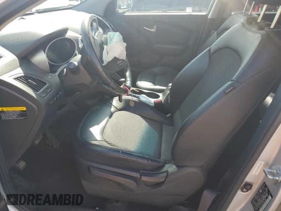 ✅ 2013 Hyundai Tucson GLS • VIN: KM8JUCAC2DU593793 • Lot: 84458635. Listed on Copart with 110,436 mi. Free auction sales archive from the USA and detailed vehicle history report at DreamBid. Image 7.