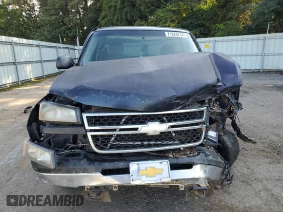 2006 Chevrolet Silverado 1500 Work Truck with VIN 3GCEC14X16G168406, listed as a Copart auction lot 71826214 with Not provided miles and Salvage title. Bid and sale history available at DreamBid. Image 5.