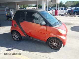 ✅ 2008 Smart fortwo Pure • VIN: WMEEJ31X68K159381 • Lot: 43698841. Wystawiony na IAAI z przebiegiem 192 774 mil. Bezpłatny archiwum sprzedaży aukcyjnych z USA i szczegółowy raport historii pojazdu na DreamBid. Zdjęcie 1.
