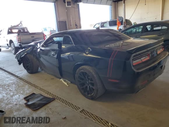 ✅ 2018 Dodge Challenger R/T Scat Pack • VIN: 2C3CDZFJ2JH181920 • Lot: 56241284. Wystawiony na Copart z przebiegiem 83 194 mil. Bezpłatny archiwum sprzedaży aukcyjnych z USA i szczegółowy raport historii pojazdu na DreamBid. Zdjęcie 2.