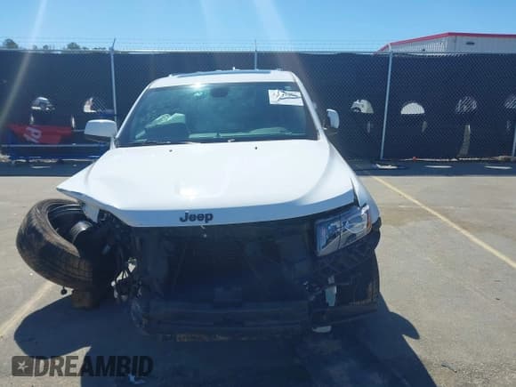 ✅ 2015 Jeep Grand Cherokee Altitude • VIN: 1C4RJEAG4FC815743 • Lot: 41815095. Wystawiony na IAAI z przebiegiem 106 867 mil. Bezpłatny archiwum sprzedaży aukcyjnych z USA i szczegółowy raport historii pojazdu na DreamBid. Zdjęcie 13.