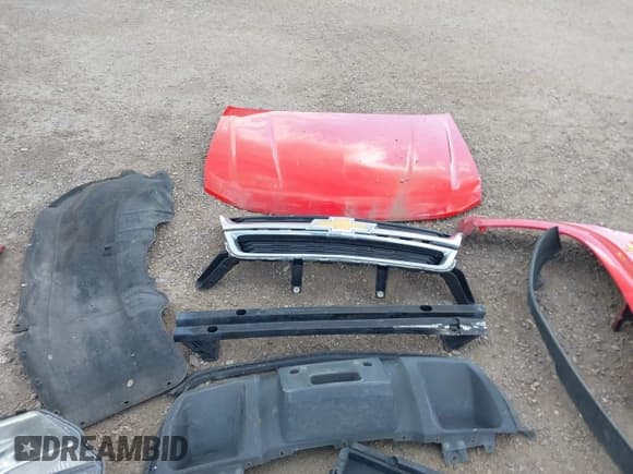 ✅ 2018 Chevrolet Colorado 2WD Work Truck • VIN: 1GCGSBEA1J1256990 • Lot: 41654571. Listed on IAAI with 92,507 mi. Free auction sales archive from the USA and detailed vehicle history report at DreamBid. Image 20.