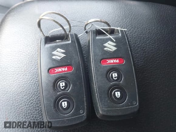 ✅ 2006 Suzuki Grand Vitara Luxury • VIN: JS3TE947764103834 • Lot: 42412547. Wystawiony na IAAI z przebiegiem 121 163 mil. Bezpłatny archiwum sprzedaży aukcyjnych z USA i szczegółowy raport historii pojazdu na DreamBid. Zdjęcie 11.