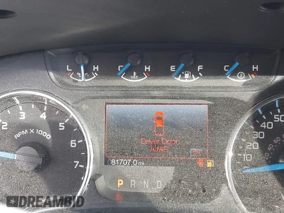 ✅ 2014 Ford F-150 XLT • VIN: 1FTFX1ET7EKF67137 • Lot: 43622562. Wystawiony na IAAI z przebiegiem 81 707 mil. Bezpłatny archiwum sprzedaży aukcyjnych z USA i szczegółowy raport historii pojazdu na DreamBid. Zdjęcie 7.