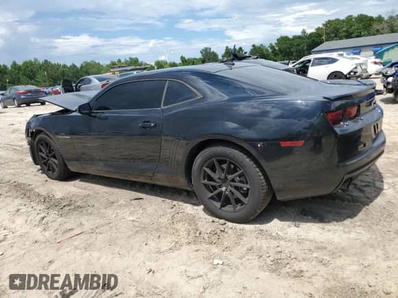 2013 Chevrolet Camaro LS z VIN 2G1FE1E35D9123558, wystawiony jako Copart lot #63188105 z przebiegiem 65 675 mil mil oraz Szkoda całkowita • Salvage title. Historia ofert i sprzedaży dostępna na DreamBid. Obrazek 2.