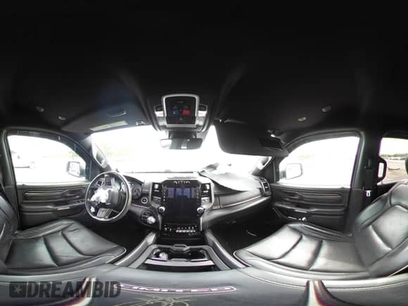 2019 Ram 1500 Limited z VIN 1C6SRFPT3KN774290, wystawiony jako IAAI lot #42413133 z przebiegiem 72 324 mil mil oraz . Historia ofert i sprzedaży dostępna na DreamBid. Obrazek 18.