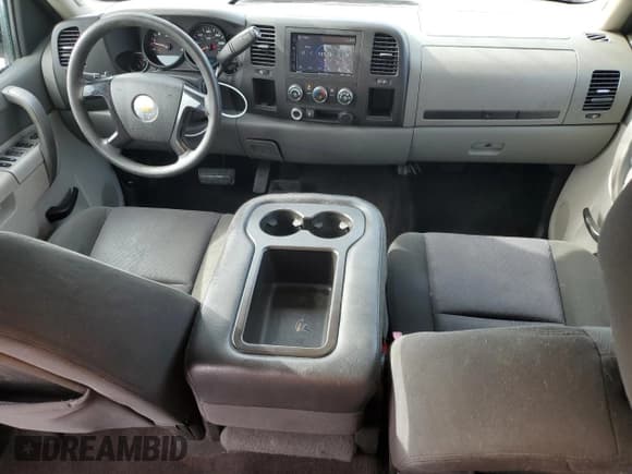 ✅ 2010 Chevrolet Silverado 1500 Work Truck • VIN: 3GCRKPE3XAG300199 • Lot: 90086615. Listed on Copart with 180,213 mi. Free auction sales archive from the USA and detailed vehicle history report at DreamBid. Image 8.