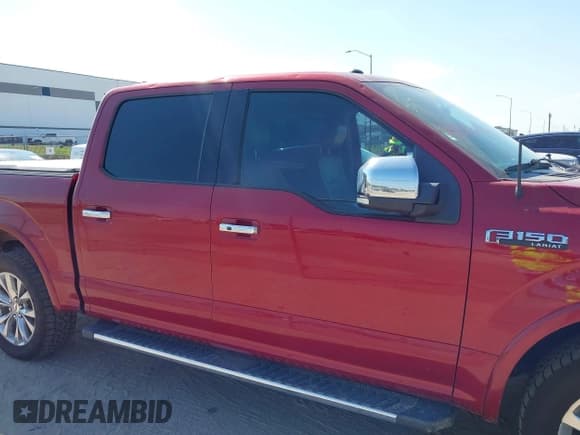 ✅ 2016 Ford F-150 Lariat • VIN: 1FTEW1CF2GKE12509 • Lot: 43385904. Listed on IAAI with 141,845 mi. Free auction sales archive from the USA and detailed vehicle history report at DreamBid. Image 13.