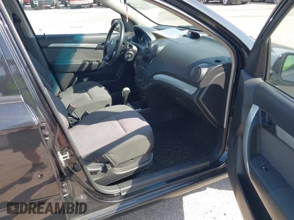 ✅ 2011 Chevrolet Aveo 1LT • VIN: KL1TD5DE8BB163515 • Lot: 42633017. Wystawiony na IAAI z przebiegiem 96 595 mil. Bezpłatny archiwum sprzedaży aukcyjnych z USA i szczegółowy raport historii pojazdu na DreamBid. Zdjęcie 5.