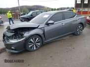 ✅ 2019 Nissan Altima SL • VIN: 1N4BL4EW9KC222726 • Lot: 41996751. Wystawiony na IAAI z przebiegiem 100 620 mil. Bezpłatny archiwum sprzedaży aukcyjnych z USA i szczegółowy raport historii pojazdu na DreamBid. Zdjęcie 2.