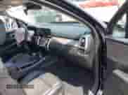 2022 Kia Sorento X-Line S z VIN 5XYRLDLC9NG149780, wystawiony jako IAAI lot #42567100 z przebiegiem 62 097 mil mil oraz . Historia ofert i sprzedaży dostępna na DreamBid. Obrazek 5.