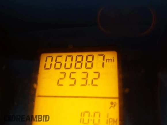 ✅ 2018 Mercedes-Benz Sprinter Cargo Worker • VIN: WD3PE7CD3JP648054 • Lot: 43625298. Wystawiony na IAAI z przebiegiem 60 887 mil. Bezpłatny archiwum sprzedaży aukcyjnych z USA i szczegółowy raport historii pojazdu na DreamBid. Zdjęcie 15.