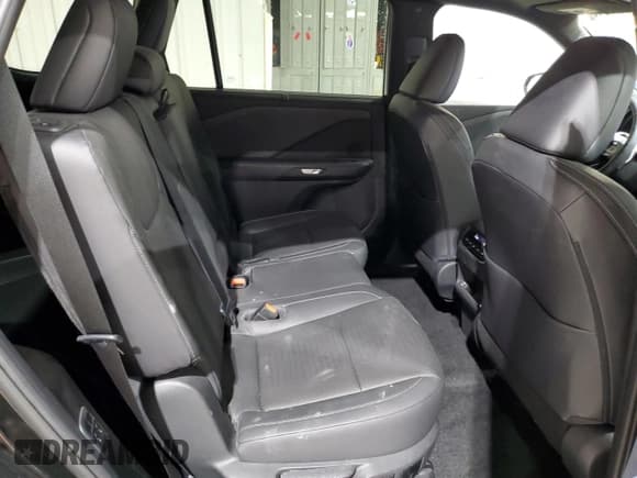 ✅ 2024 Lexus TX 350 • VIN: 5TDAAAB64RS008718 • Lot: 46474015. Wystawiony na Copart z przebiegiem 61 468 mil. Bezpłatny archiwum sprzedaży aukcyjnych z USA i szczegółowy raport historii pojazdu na DreamBid. Zdjęcie 11.