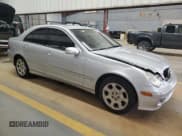 ✅ 2006 Mercedes-Benz C 280 Luxury • VIN: WDBRF54HX6A825189 • Lot: 81903084. Wystawiony na Copart z przebiegiem 231 894 mil. Bezpłatny archiwum sprzedaży aukcyjnych z USA i szczegółowy raport historii pojazdu na DreamBid. Zdjęcie 4.