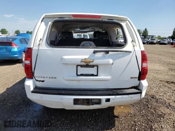 ✅ 2007 Chevrolet Suburban LT • VIN: 3GNFK163X7G312710 • Lot: 63247475. Listed on Copart with 394,423 mi. Free auction sales archive from the USA and detailed vehicle history report at DreamBid. Image 6.