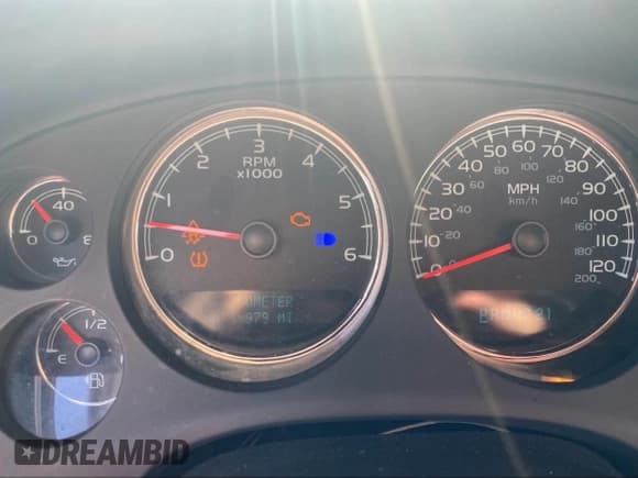 ✅ 2008 Chevrolet Suburban 3LT • VIN: 1GNFC16068R157786 • Лот: 43741637. Опубликован ранее на IAAI с пробегом 199 979 миль. Бесплатный доступ к архиву аукционных продаж из США и подробный отчёт об истории автомобиля на DreamBid. Изображение 7.