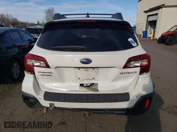 ✅ 2018 Subaru Outback Limited • VIN: 4S4BSANC1J3261774 • Lot: 47079575. Listed on Copart with 91,289 mi. Free auction sales archive from the USA and detailed vehicle history report at DreamBid. Image 6.