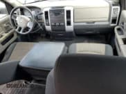 ✅ 2010 Dodge 1500 TRX • VIN: 1D7RV1GT9AS192741 • Lot: 61209255. Wystawiony na Copart z przebiegiem 121 712 mil. Bezpłatny archiwum sprzedaży aukcyjnych z USA i szczegółowy raport historii pojazdu na DreamBid. Zdjęcie 8.