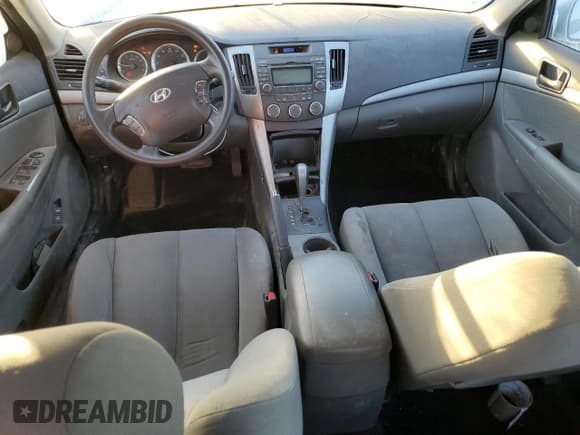 ✅ 2009 Hyundai Sonata GLS • VIN: 5NPET46C29H517015 • Лот: 75975143. Опубликован ранее на Copart с пробегом 194 670 миль. Бесплатный доступ к архиву аукционных продаж из США и подробный отчёт об истории автомобиля на DreamBid. Изображение 8.