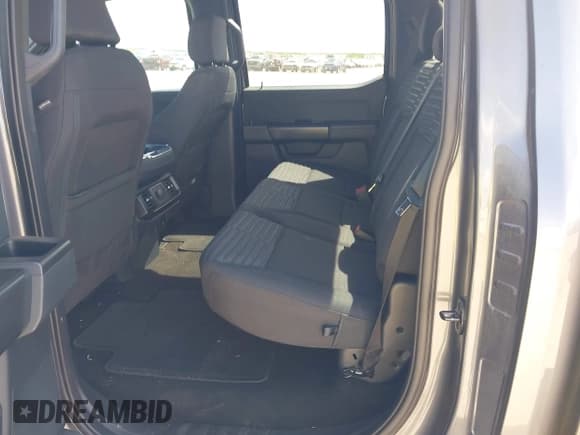 ✅ 2022 Ford F-150 XL • VIN: 1FTFW1E50NKD87907 • Лот: 42552111. Опубликован ранее на IAAI с пробегом 89 056 миль. Бесплатный доступ к архиву аукционных продаж из США и подробный отчёт об истории автомобиля на DreamBid. Изображение 8.