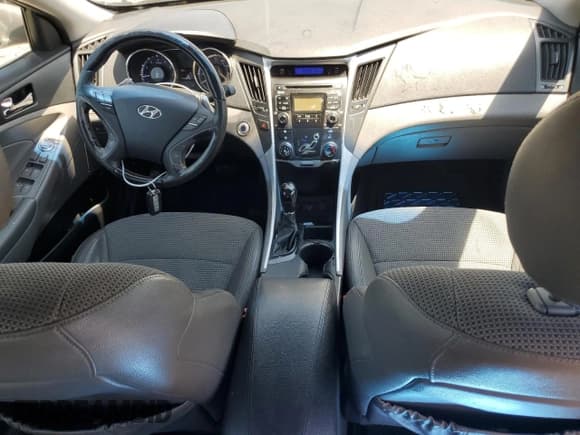 ✅ 2011 Hyundai Sonata SE • VIN: 5NPEC4ACXBH103297 • Lot: 56746564. Wystawiony na Copart z przebiegiem 234 586 mil. Bezpłatny archiwum sprzedaży aukcyjnych z USA i szczegółowy raport historii pojazdu na DreamBid. Zdjęcie 8.