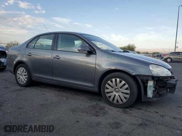 ✅ 2010 Volkswagen Jetta S • VIN: 3VWJZ7AJ2AM093772 • Lot: 69483135. Listed on Copart with 159,126 mi. Free auction sales archive from the USA and detailed vehicle history report at DreamBid. Image 4.