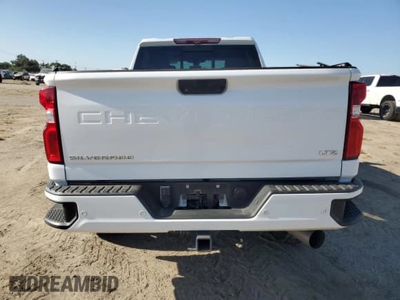 ✅ 2021 Chevrolet Silverado 2500HD LTZ • VIN: 1GC4YPEY7MF209269 • Лот: 55948895. Опубликован ранее на Copart с пробегом 70 110 миль. Бесплатный доступ к архиву аукционных продаж из США и подробный отчёт об истории автомобиля на DreamBid. Изображение 6.