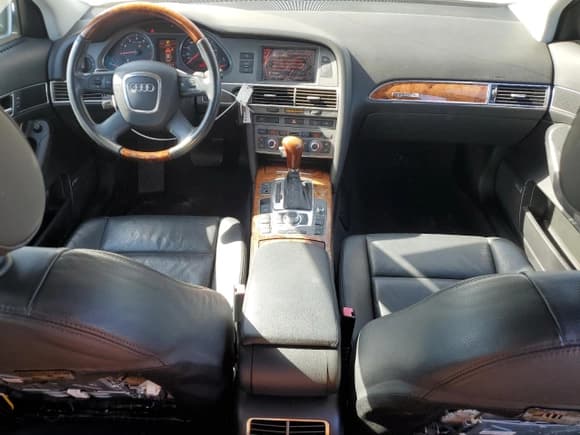 ✅ 2006 Audi A6 • VIN: WAUDL74F86N058950 • Лот: 76005034. Опубликован ранее на Copart с пробегом 99 566 миль. Бесплатный доступ к архиву аукционных продаж из США и подробный отчёт об истории автомобиля на DreamBid. Изображение 8.