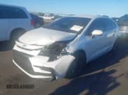 ✅ 2025 Toyota Corolla SE • VIN: 5YFS4MCE6SP237824 • Лот: 43417565. Опубликован ранее на IAAI с пробегом 12 051 миль. Бесплатный доступ к архиву аукционных продаж из США и подробный отчёт об истории автомобиля на DreamBid. Изображение 2.