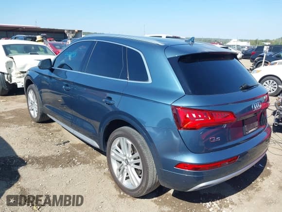 ✅ 2018 Audi Q5 Prestige • VIN: WA1CNAFY9J2192343 • Lot: 43412638. Listed on IAAI with 79,341 mi. Free auction sales archive from the USA and detailed vehicle history report at DreamBid. Image 3.