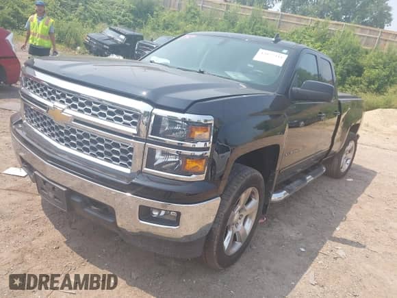 2015 Chevrolet Silverado 1500 LT z VIN 1GCVKREC6FZ299778, wystawiony jako IAAI lot #42877341 z przebiegiem 127 556 mil mil oraz . Historia ofert i sprzedaży dostępna na DreamBid. Obrazek 17.