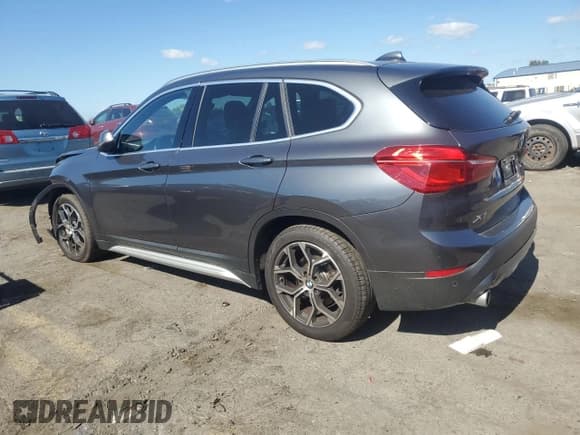 ✅ 2022 BMW X1 xDrive28i • VIN: WBXJG9C07N5U60818 • Lot: 85304115. Wystawiony na Copart z przebiegiem 52 698 mil. Bezpłatny archiwum sprzedaży aukcyjnych z USA i szczegółowy raport historii pojazdu na DreamBid. Zdjęcie 2.