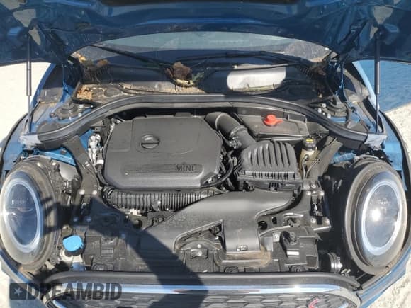 ✅ 2022 MINI Clubman Cooper S • VIN: WMWXJ1C0XN2P78909 • Lot: 75894864. Wystawiony na Copart z przebiegiem 9 705 mil. Bezpłatny archiwum sprzedaży aukcyjnych z USA i szczegółowy raport historii pojazdu na DreamBid. Zdjęcie 11.