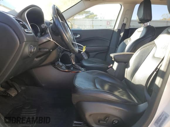 ✅ 2018 Jeep Compass Limited • VIN: 3C4NJDCB7JT135651 • Lot: 89847275. Listed on Copart with 278,153 mi. Free auction sales archive from the USA and detailed vehicle history report at DreamBid. Image 7.