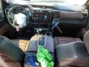 ✅ 2022 GMC Sierra 1500 Denali Ultimate • VIN: 1GTUUHEL6NZ559840 • Lot: 69200104. Wystawiony na Copart z przebiegiem 30 404 mil. Bezpłatny archiwum sprzedaży aukcyjnych z USA i szczegółowy raport historii pojazdu na DreamBid. Zdjęcie 8.